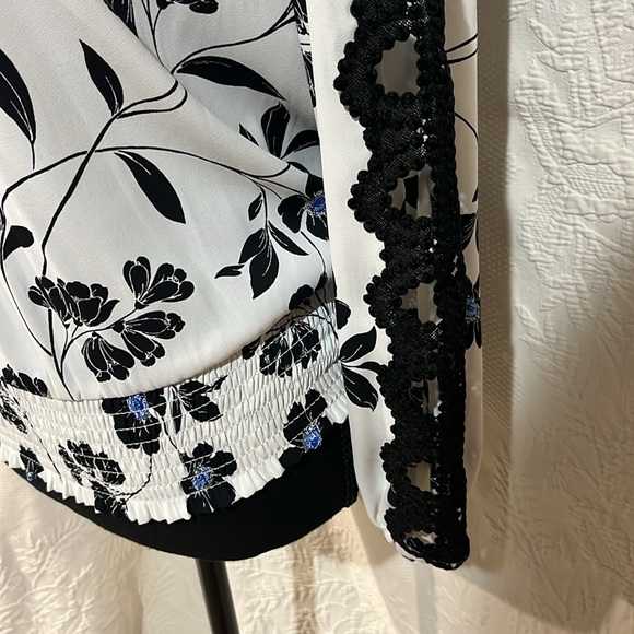 White House Black Market blouse, size XS‎ - Picture 7 of 15